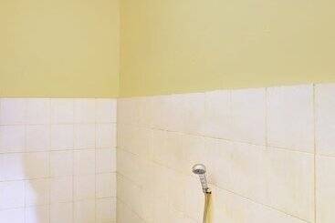 호텔 Oyo 91724 Penginapan Pondok Asri