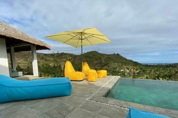 ホテル Lombok Khophilauvillas