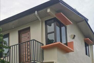 펜션 Ez & V Guesthouse