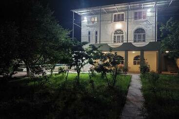 ペンション H&l Coworking And Live