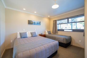 Te Anau Motel & Apartments