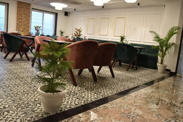 Lime Tree Hotel And Banquet Greater Noida