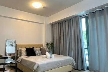 アパートホテル 2 Palm Tree Villas   Manila Terminal 3 Airport Pasay