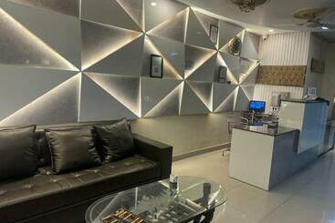 ホテル Goroomgo Dolls Inn Nainital