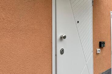 پانسیون Guest House All 83