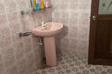 Serendipity Beach Hotel Unawatuna