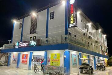 בית מלון כפרי Sky Inn