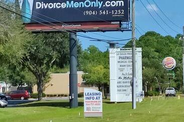 بنسيون Roosevelt Inn