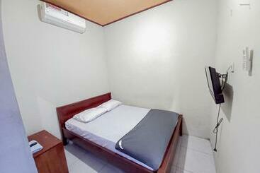 酒店 Gerung 2 Near Luwes Mall Nganjuk Mitra Reddoorz