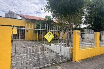 פנסיון Suíte Azul Com Smarttv, Cama Queen E Banheiro Privativo