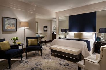 هتل Four Seasons  Moscow