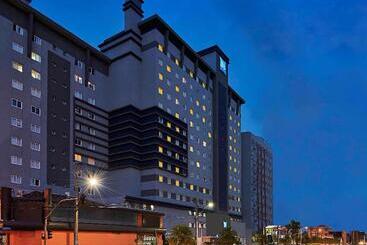 בית מלון כפרי Ibis Budget Curitiba Centro