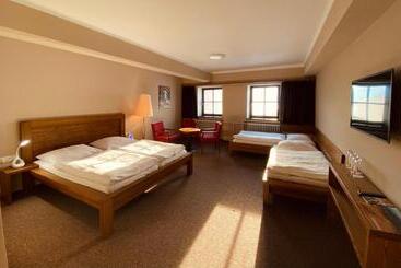 هتل Luční Bouda