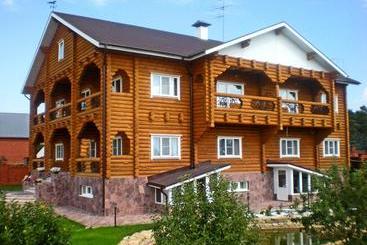 Отель Mustang Guest House