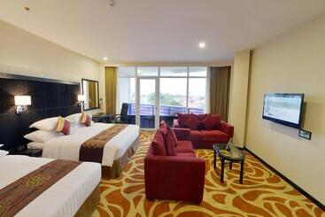 هتل Taw Win Garden