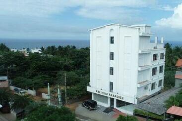 Отель Arlinjai Paradise