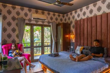 Whoopers Boutique Hotel, Anjuna
