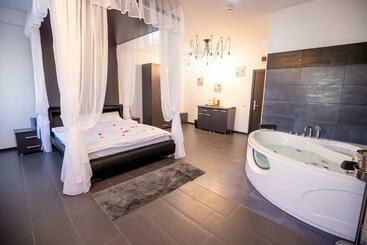 Апарт-отель Splendor Boutique Pitesti