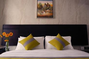 בית מלון כפרי Western Inn