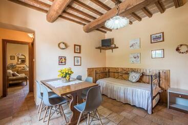 Poggio Primo   Bilocale Cavaliere