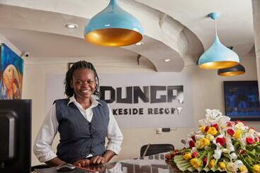 هتل Dunga Lakeside Resort