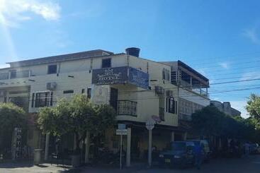 בית מלון כפרי Continental.m