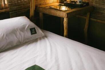 Отель Raalmadu Resort