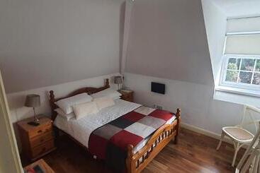 مبيت وإفطار Lough Rynn View Accommodation Accommodation   Room Only