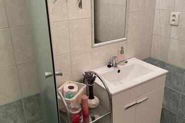 פנסיון Penzion Pod Hradbami