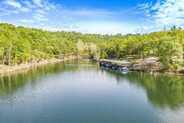 Harper Valley Resort   Kimberling City Mo