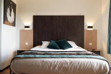 בית מלון כפרי Brit Hôtel Confort   La Tour Blanche