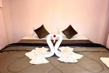 Отель Kota Kunj Heritage