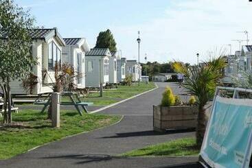 Mersea Island By Away Resorts