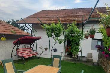 بنسيون Vila Mir