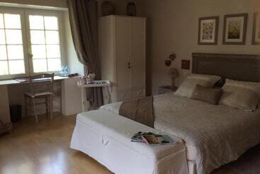 مبيت وإفطار Le Moulin De La Castellerie