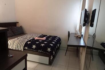 בית מלון כפרי Bintang Property Aeropolis
