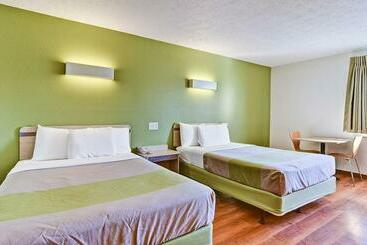 酒店 Economy Inn Pittsburgh Airport