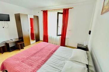 펜션 Casa Dintre Vai