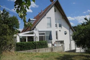 펜션 Emc Maisonette