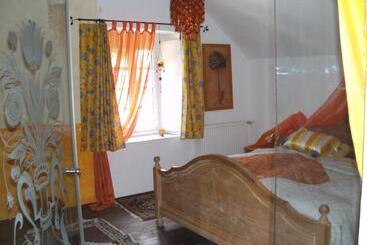 ペンション Haus Klara