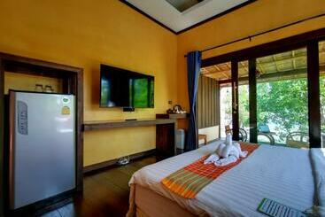 리조트 Relax House Lanta Old Town