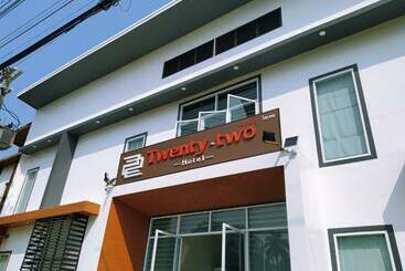 22 Twenty Two Hotel ทะเวนตี้ ทู โฮเทล