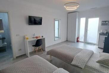 پانسیون Kevin&jessica Rooms