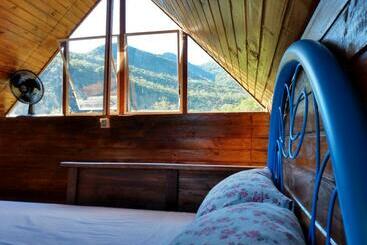 Общежитие Pousada Pico Da Galera/maquiné