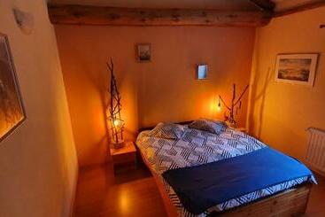 住宿加早餐  Aux étoiles De Moranges