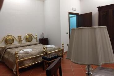 צימר Castel Di Pietra