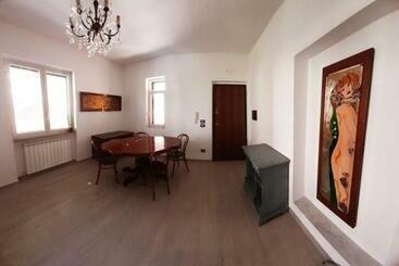 تختخواب و صبحانه Cava Resort Costa D Amalfi