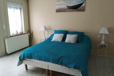 ベッドアンドブレックファースト Chambre & Caux