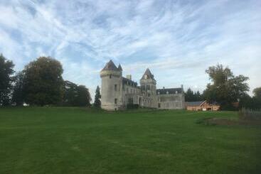 민박 Château De Villers Châtel