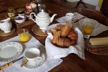 مبيت وإفطار Maison De Charme En Forêt De Fontainebleau